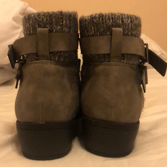 Grey Buckled Booties - Picture 5 of 7